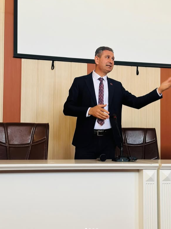 Üniversitemizde “Eğitimde Dönüşüm” Başlıklı Söyleşi Gerçekleştirildi